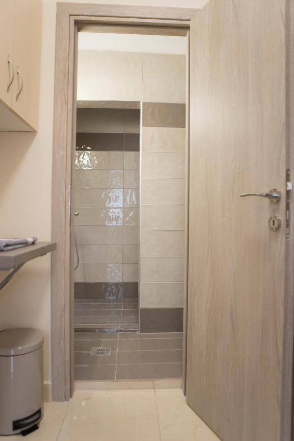 Kosmos Service Apartment Modern Spirit City Center With Additional Cost Parking Thessaloniki Exterior foto